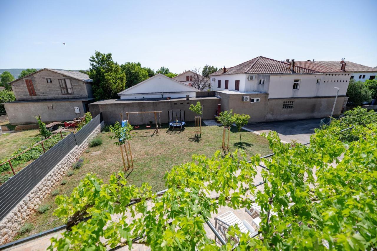 Apartments Zora Seline Exterior foto